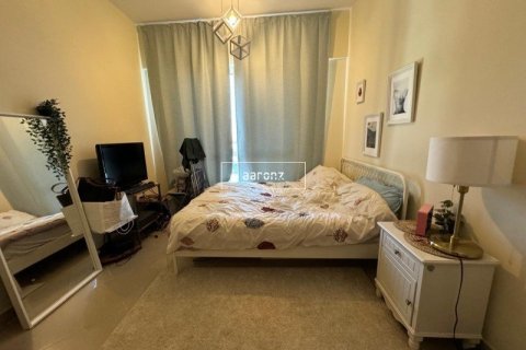 Apartment in Jumeirah Lake Towers, Dubai 2 bedrooms, 101.2 sq.m. № 12202 - photo 2