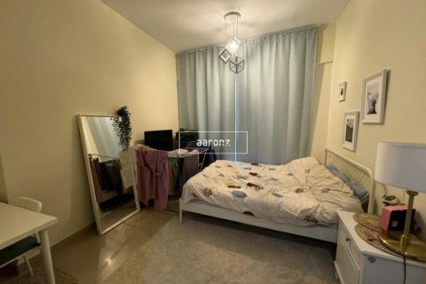 Apartment in Jumeirah Lake Towers, Dubai 2 bedrooms, 101.2 sq.m. № 12202 - photo 4