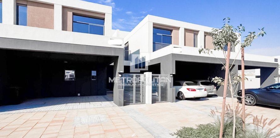 Townhouse in EMAAR South, Dubai South (Dubai World Central), Dubai 3 bedrooms, 141 sq.m. № 74299