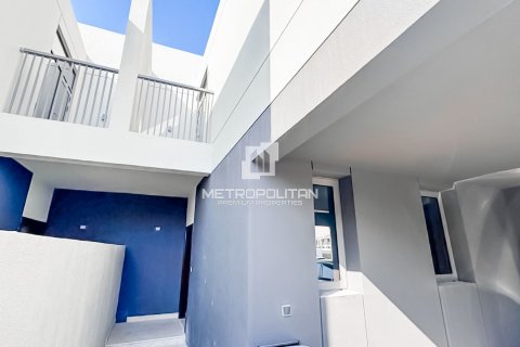 Townhouse in EMAAR South, Dubai South (Dubai World Central), Dubai 3 bedrooms, 141 sq.m. № 74299 - photo 12