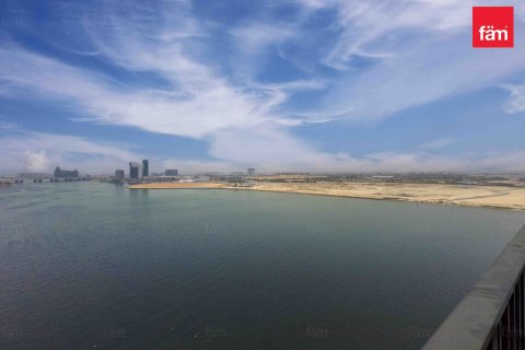Apartment in Dubai 2 bedrooms, 98.2 sq.m. № 43161 - photo 2