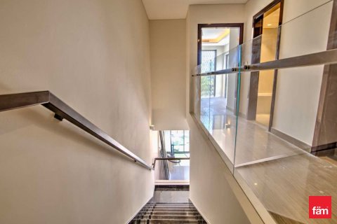 Villa in Dubai 4 bedrooms, 154.1 sq.m. № 94746 - photo 7