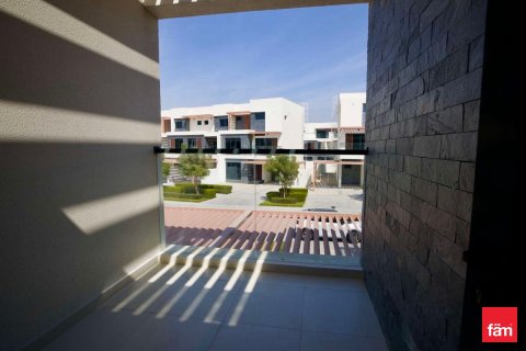 Villa in Dubai 4 bedrooms, 154.1 sq.m. № 94746 - photo 17