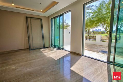 Villa in Dubai 4 bedrooms, 154.1 sq.m. № 94746 - photo 3