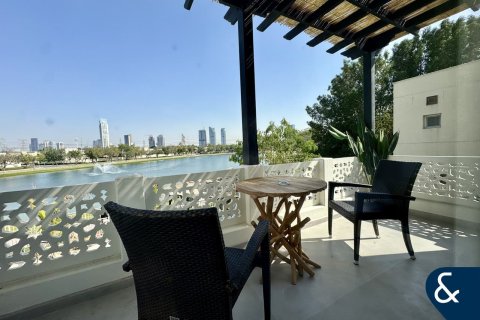 Villa in Meadows, Dubai 5 bedrooms, 332 sq.m. № 98960 - photo 14