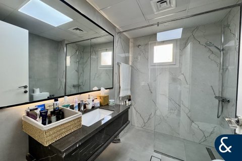 Villa in Meadows, Dubai 5 bedrooms, 332 sq.m. № 98960 - photo 10