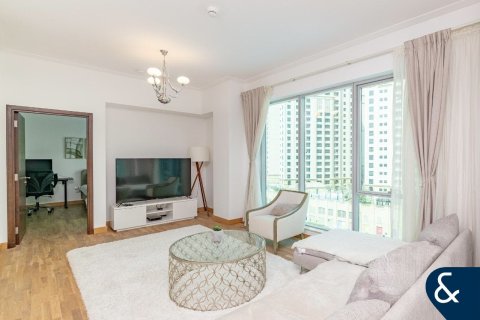 Apartment in Marina Promenade, Dubai Marina, Dubai 2 bedrooms, 127 sq.m. № 98961 - photo 2