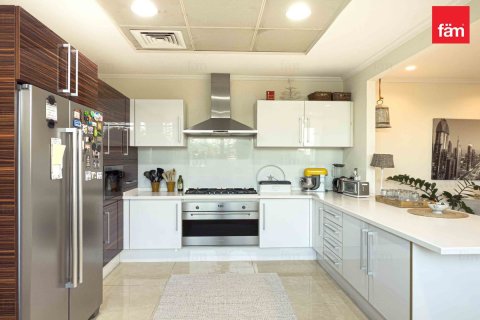 فيلا في دبي 4 غرف نوم, 218.1 م² رقم 83450 - صورة 15