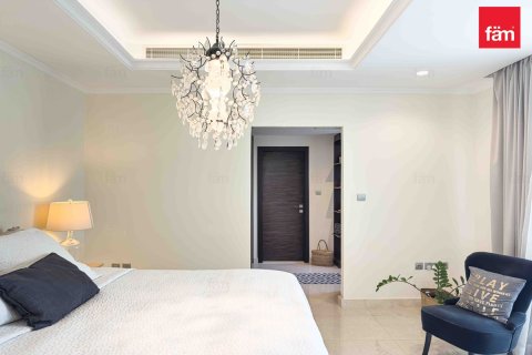 فيلا في دبي 4 غرف نوم, 218.1 م² رقم 83450 - صورة 2