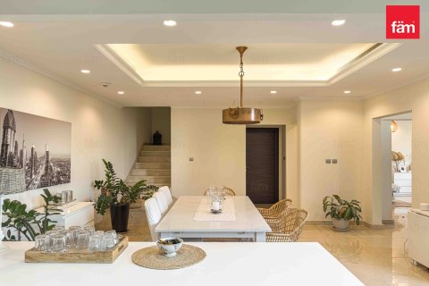 فيلا في دبي 4 غرف نوم, 218.1 م² رقم 83450 - صورة 12