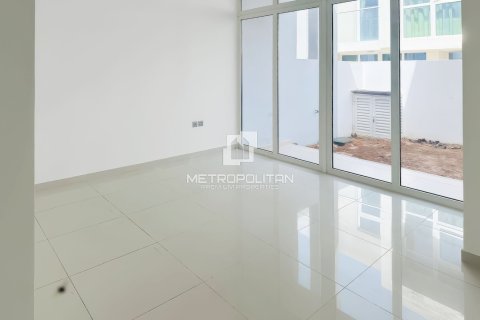 Adosado en DAMAC Hills (Akoya by DAMAC), Dubai, 3 dormitorios, 155 m², № 73936 - foto 9