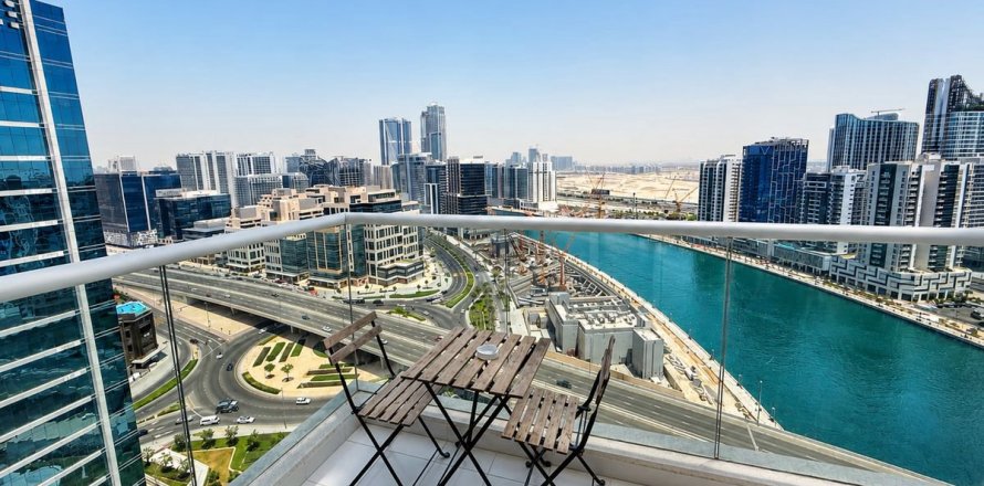 Apartment in Business Bay, Dubai 1 bedroom, 89.8 sq.m. № 114878