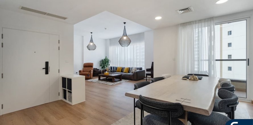 Apartment in Shams, Jumeirah Beach Residence, Dubai 3 bedrooms, 175 sq.m. № 75412