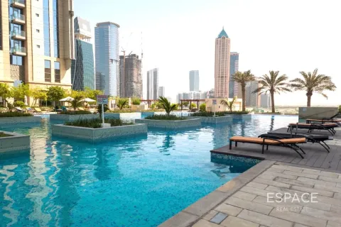 Apartment in Business Bay, Dubai 2 bedrooms, 127 sq.m. № 62135 - photo 1