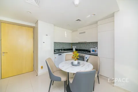 Apartment in Business Bay, Dubai 2 bedrooms, 76 sq.m. № 62136 - photo 4