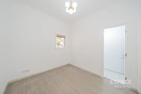 Villa en Springs 14, The Springs, Dubai, 3 dormitorios, 228 m², № 62151 - foto 7