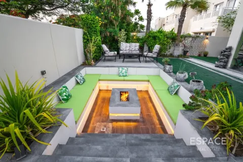 Villa à Meadows, Dubai, 4 chambres, 553 m², № 62205 - photo 13