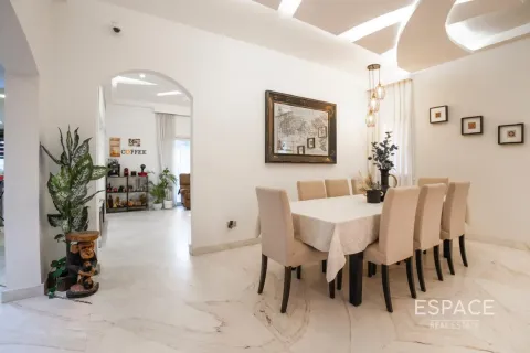 Villa à Meadows, Dubai, 4 chambres, 553 m², № 62205 - photo 3