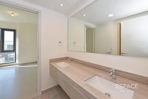 Снять в аренду виллу в Дубай Хилс Эстейт, Дубай: 3 спальни, 211м², № 62137 - фото 10