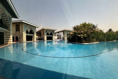 Villa in Palm Jumeirah, Dubai 5 bedrooms, 436 sq.m. № 8716 - photo 13