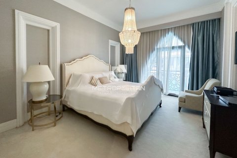 Villa in Palm Jumeirah, Dubai 5 bedrooms, 436 sq.m. № 8716 - photo 9