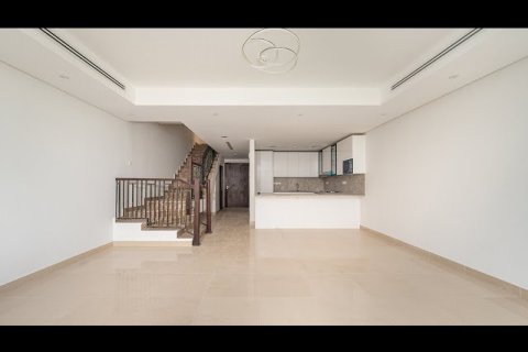 Townhouse in Al Furjan, Dubai 3 bedrooms, 167 sq.m. № 25063 - photo 2