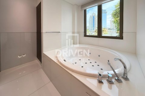 Villa à Signature Villas, Palm Jumeirah, Dubai, 6 chambres, 1245.37 m², № 136888 - photo 25