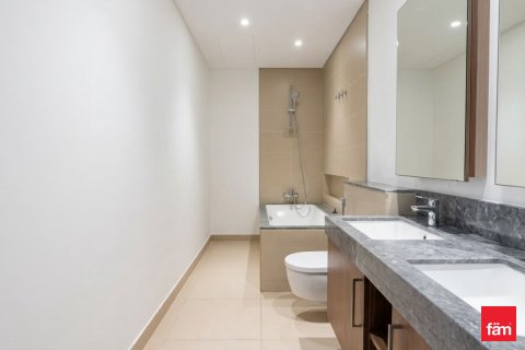 Apartment in Dubai Marina, Dubai 3 bedrooms, 166.2 sq.m. № 113808 - photo 12