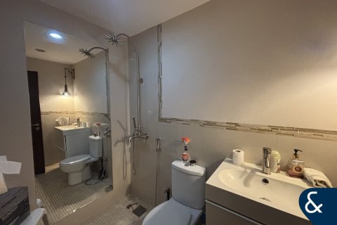 Снять в аренду таунхаус в Дубай Инвестмент Парке, Дубай: 3 спальни, 375м², № 91534 - фото 15