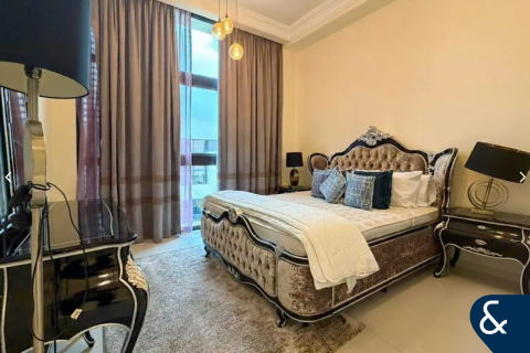 Снять в аренду виллу в DAMAC Hills (Akoya by DAMAC), Дубай: 3 спальни, 240м², № 91522 - фото 8