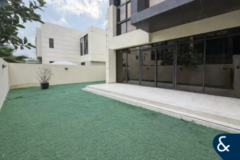 Вилла в DAMAC Hills (Akoya by DAMAC), Дубай, 3 спальни, 240м², № 91522