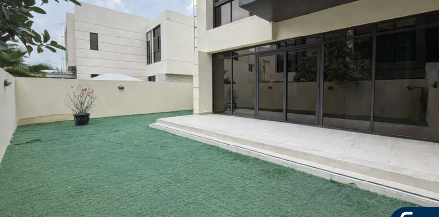 Вилла в DAMAC Hills (Akoya by DAMAC), Дубай, 3 спальни, 240м², № 91522