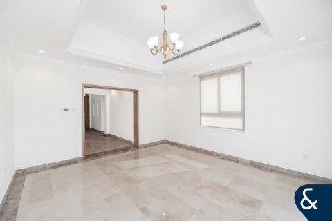 Villa in Jumeirah Islands, Dubai 4 bedrooms, 492 sq.m. № 91533 - photo 10