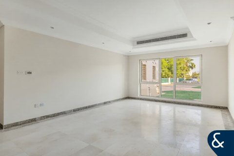 Villa in Jumeirah Islands, Dubai 4 bedrooms, 492 sq.m. № 91533 - photo 16