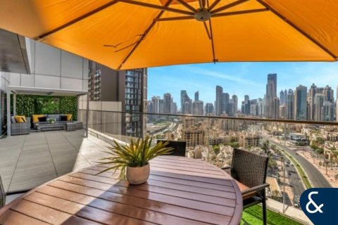 Apartment in BOULEVARD POINT in Downtown Dubai (Downtown Burj Dubai), Dubai 2 bedrooms, 186 sq.m. № 91595 - photo 2