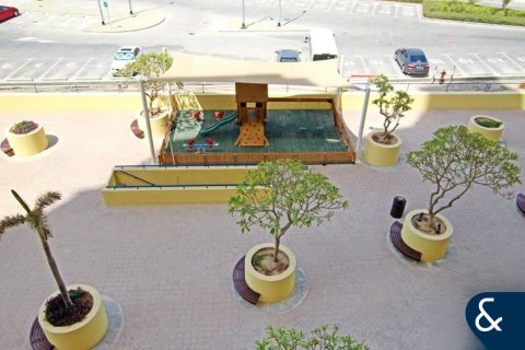 Apartment in Palm Jumeirah, Dubai 2 bedrooms, 161 sq.m. № 91608 - photo 13