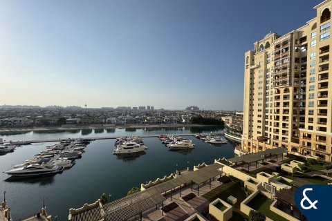 Apartment in Palm Jumeirah, Dubai 2 bedrooms, 161 sq.m. № 91608 - photo 2