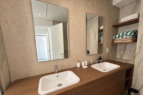 Apartment in Downtown Dubai (Downtown Burj Dubai), Dubai 2 bedrooms, 163.32 sq.m. № 142103 - photo 11