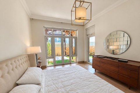 Apartment in Downtown Dubai (Downtown Burj Dubai), Dubai 2 bedrooms, 163.32 sq.m. № 142103 - photo 6