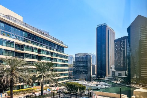 Apartment in Dubai Marina, Dubai 1 bedroom, 72 sq.m. № 142109 - photo 13