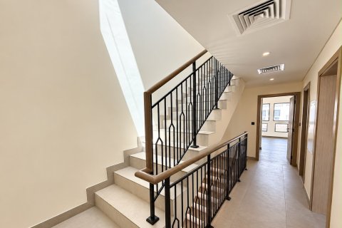Townhouse in Damac Lagoons, Dubai 5 bedrooms, 307.95 sq.m. № 142107 - photo 6