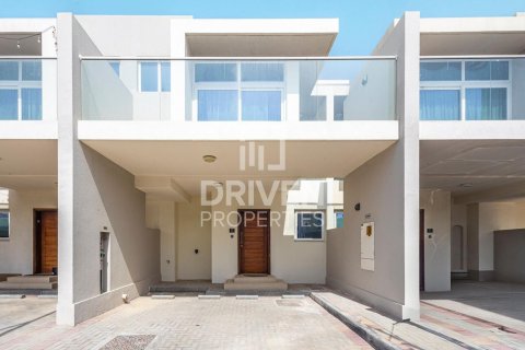 Купить таунхаус в DAMAC Hills (Akoya by DAMAC), Дубай: 3 спальни, 112м², № 86505 - фото 3