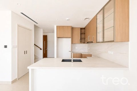 Townhouse in The Valley, Dubai 3 bedrooms, 196.12 sq.m. № 136196 - photo 2