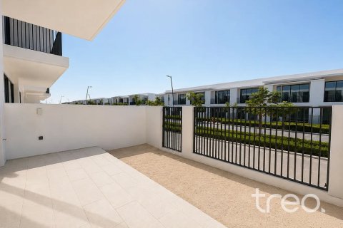 Townhouse in The Valley, Dubai 3 bedrooms, 196.12 sq.m. № 136196 - photo 8