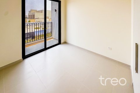 Снять в аренду таунхаус в EMAAR South, Dubai South (Dubai World Central), Дубай: 3 спальни, 182.09м², № 136197 - фото 7