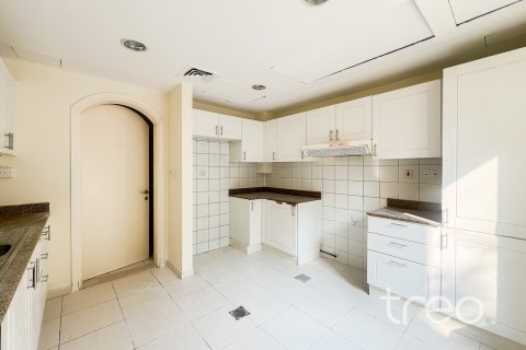 Villa in The Springs, Dubai 2 bedrooms, 156.63 sq.m. № 136205 - photo 4