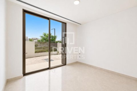 Villa in Dubai Hills Estate, Dubai 5 bedrooms, 853.5 sq.m. № 136195 - photo 20