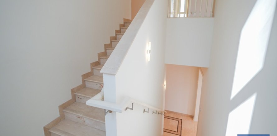 Вилла в District One, Мохаммед Бин Рашид Сити, Дубай, 5 спален, 702м², № 103756