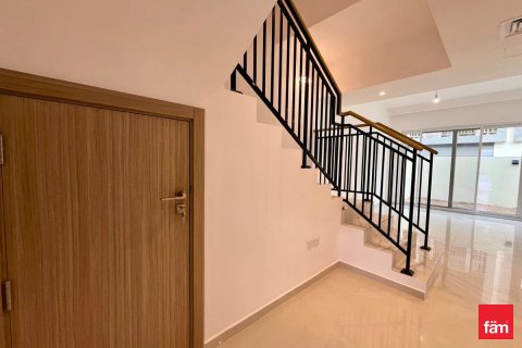 Adosado en Dubai, 3 dormitorios, 112.2 m², № 83662 - foto 3