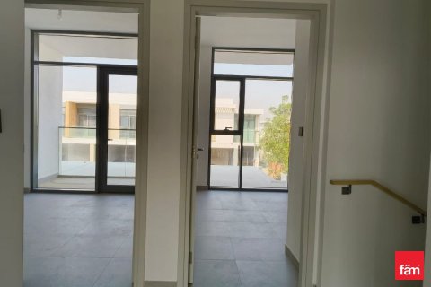 Villa en Dubai, 3 dormitorios, 144.8 m², № 83663 - foto 3